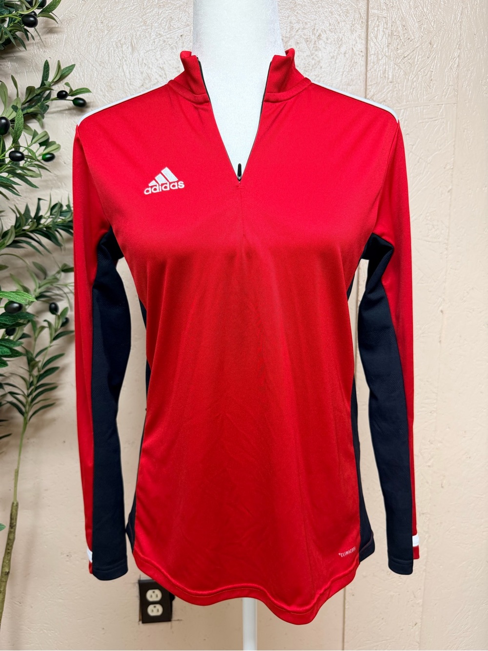 adidas Women’s Red & Navy Quarter-Zip Training Top